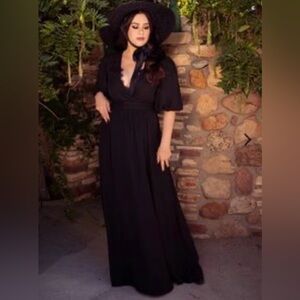 LFEN la femme en noir Odyssey maxi dress. Sold out online L